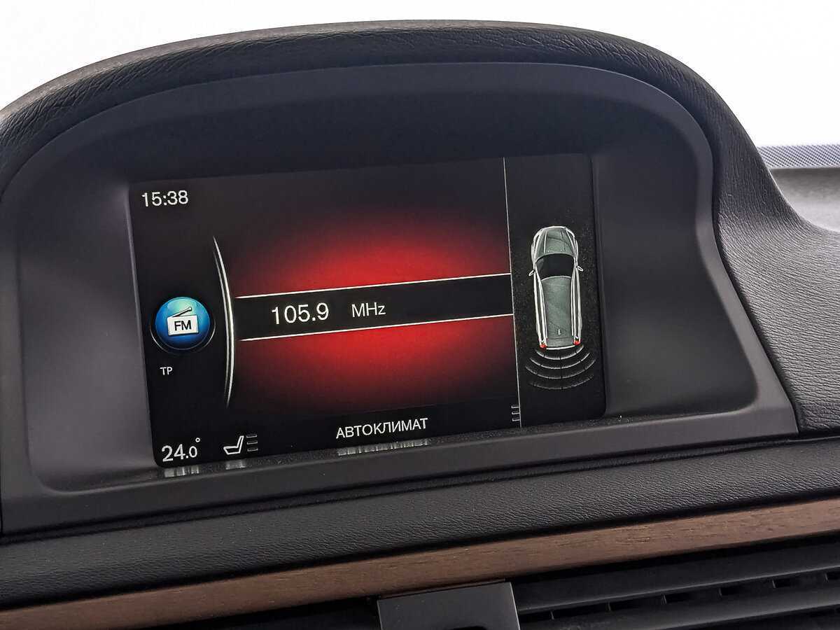 Volvo XC70, 2015 Фото №26