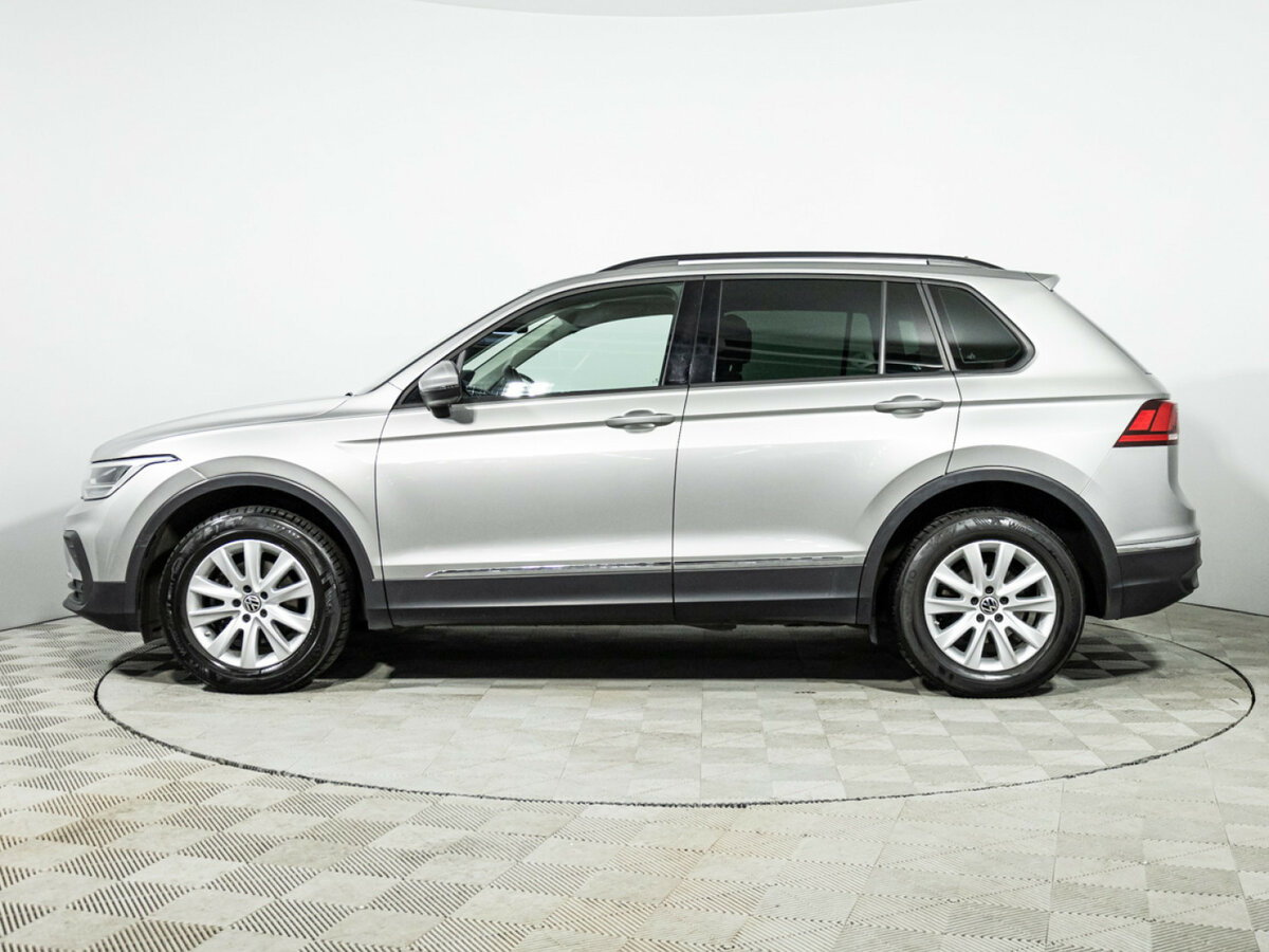 Volkswagen Tiguan II Рестайлинг, 2021 Фото №8