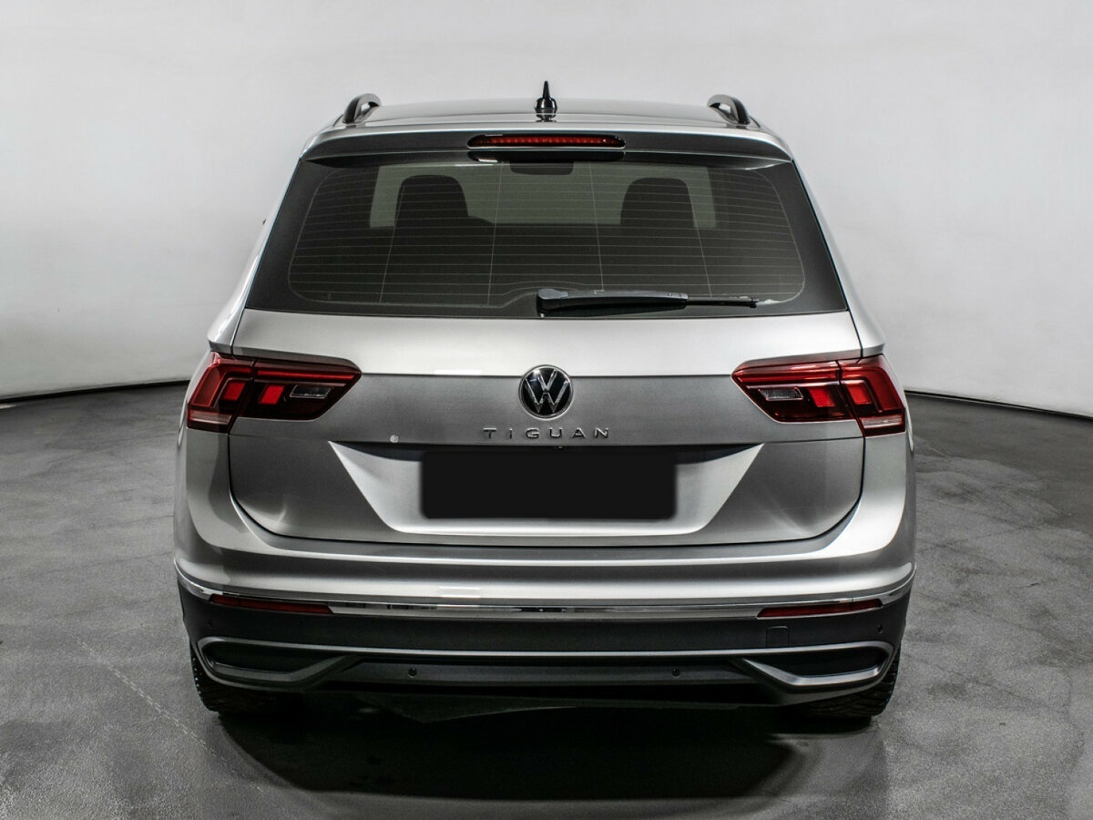Volkswagen Tiguan II Рестайлинг, 2021 Фото №6