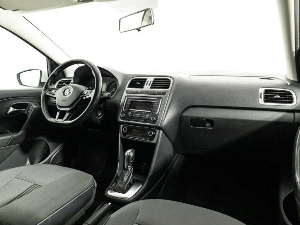 Volkswagen Polo, 2016 Фото №9