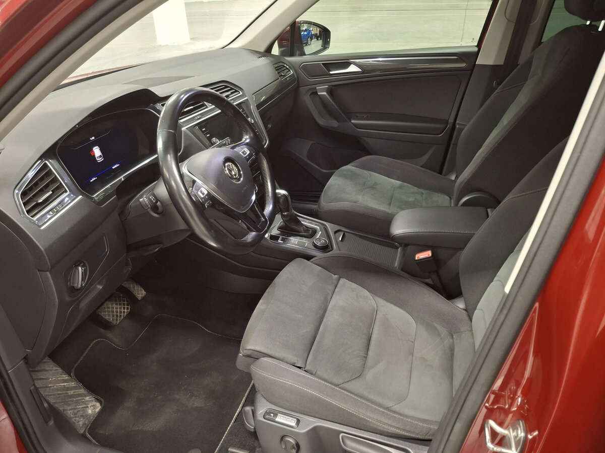 Volkswagen Tiguan II, 2018 Фото №16