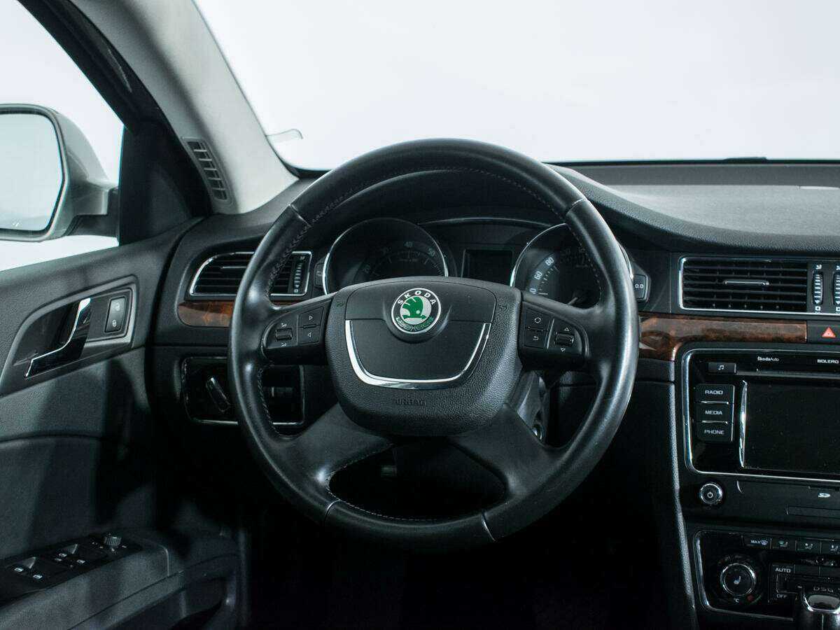 Skoda Superb DSG, 2013 Фото №14