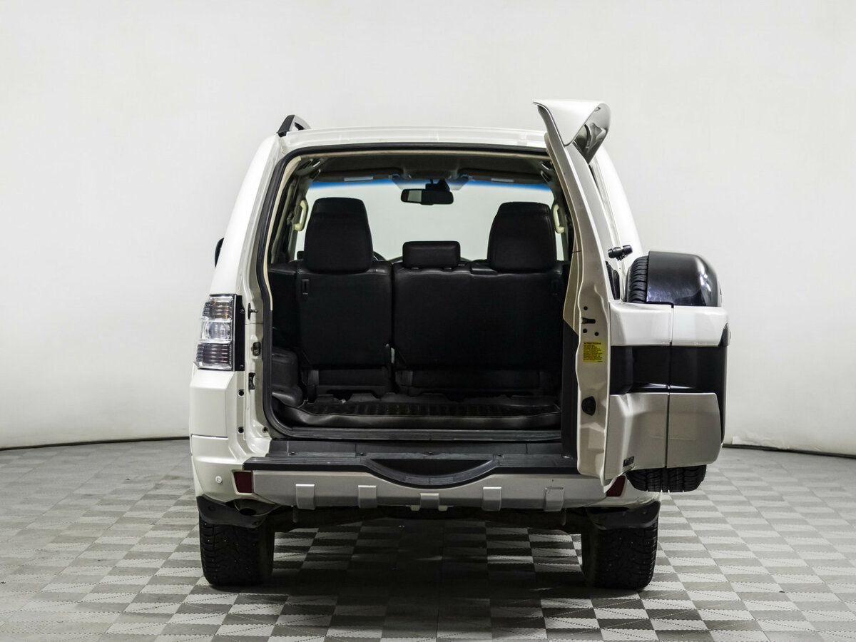 Mitsubishi Pajero IV Рестайлинг 2, 2014 Фото №17