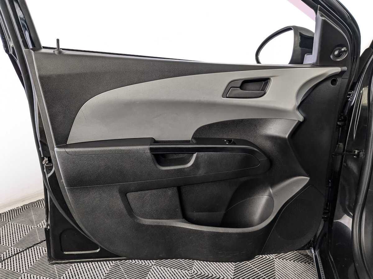 Chevrolet Aveo, 2014 Фото №15