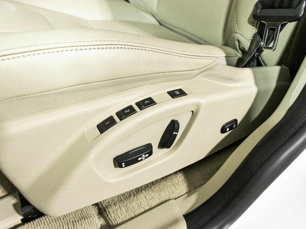 Volvo XC60 I Рестайлинг, 2016 Фото №14