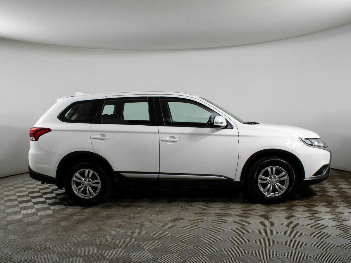 Mitsubishi Outlander, 2020 Фото №4