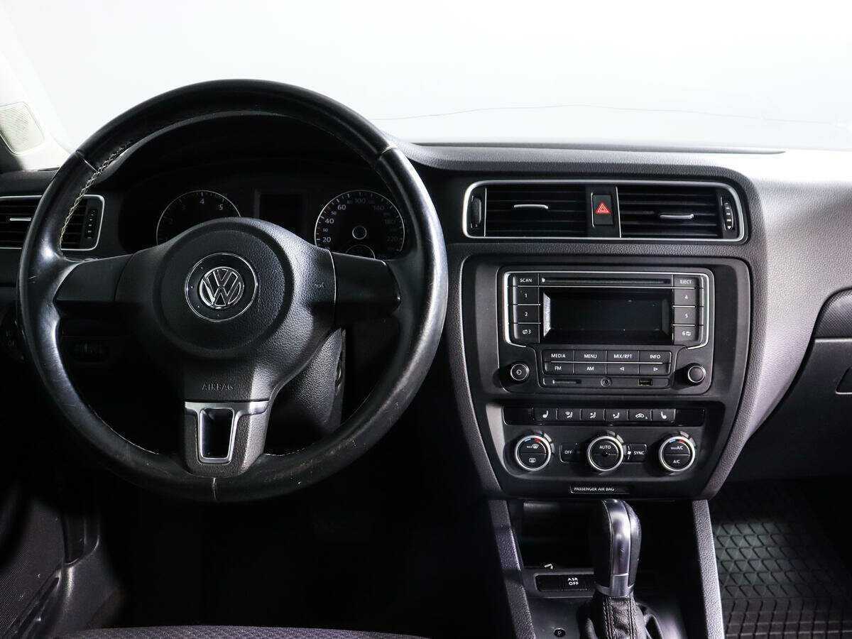 Volkswagen Jetta, 2014 Фото №12