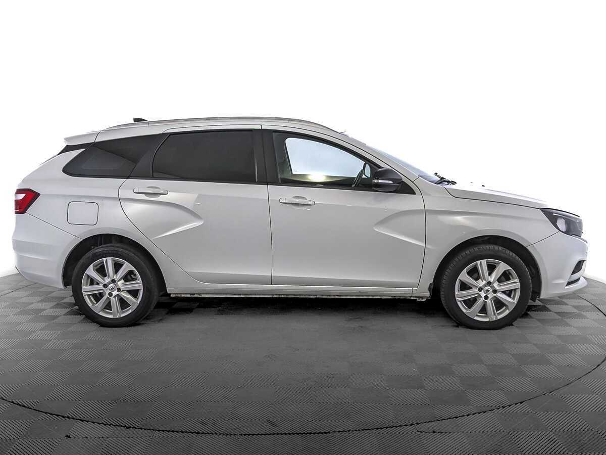 Lada (ВАЗ) Vesta SW, 2021 Фото №4