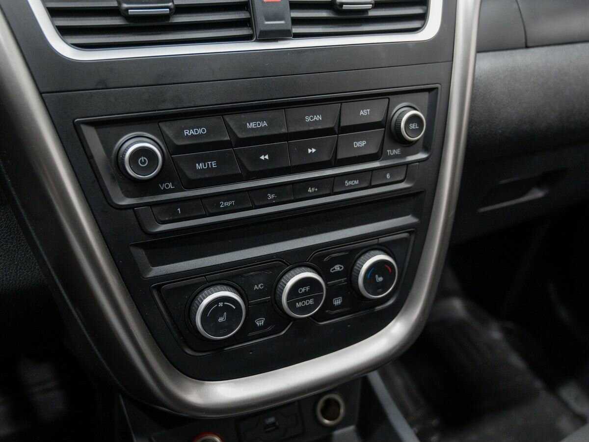 FAW Besturn X80, 2018 Фото №18