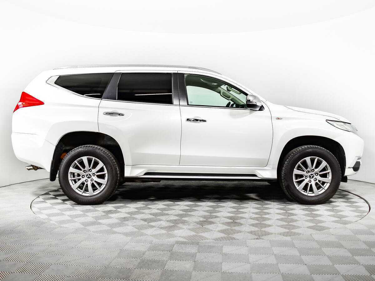 Mitsubishi Pajero Sport, 2017 Фото №4