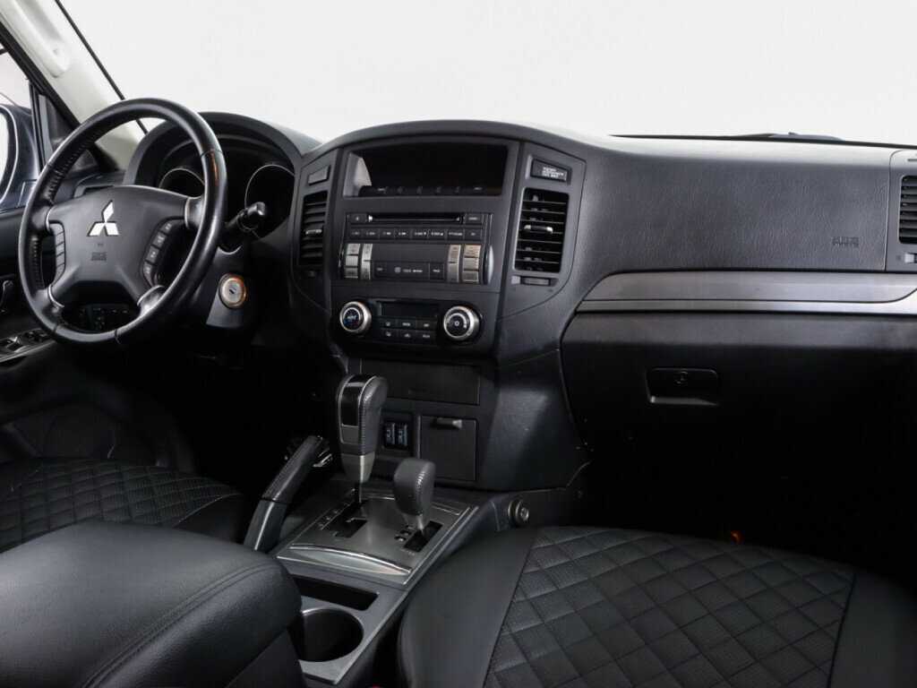 Mitsubishi Pajero, 2013 Фото №13