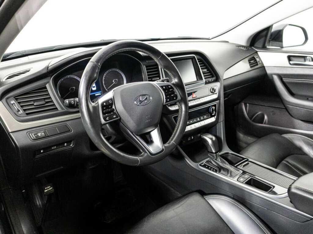 Hyundai Sonata, 2019 Фото №11