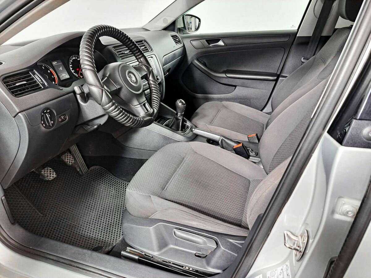 Volkswagen Jetta, 2014 Фото №16