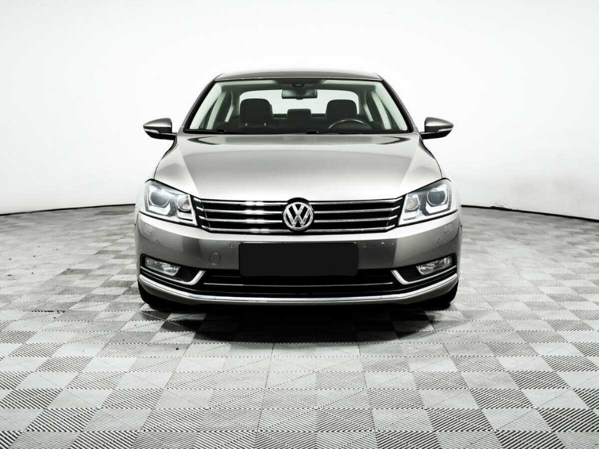 Volkswagen Passat, 2012 Фото №2