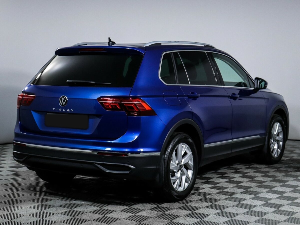 Volkswagen Tiguan II Рестайлинг, 2021 Фото №4