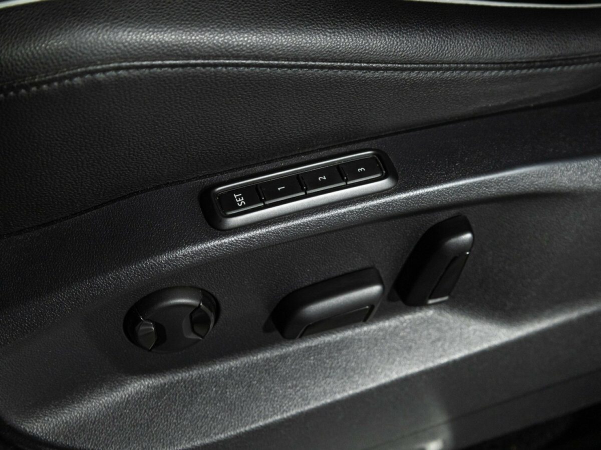 Volkswagen Tiguan II, 2017 Фото №14