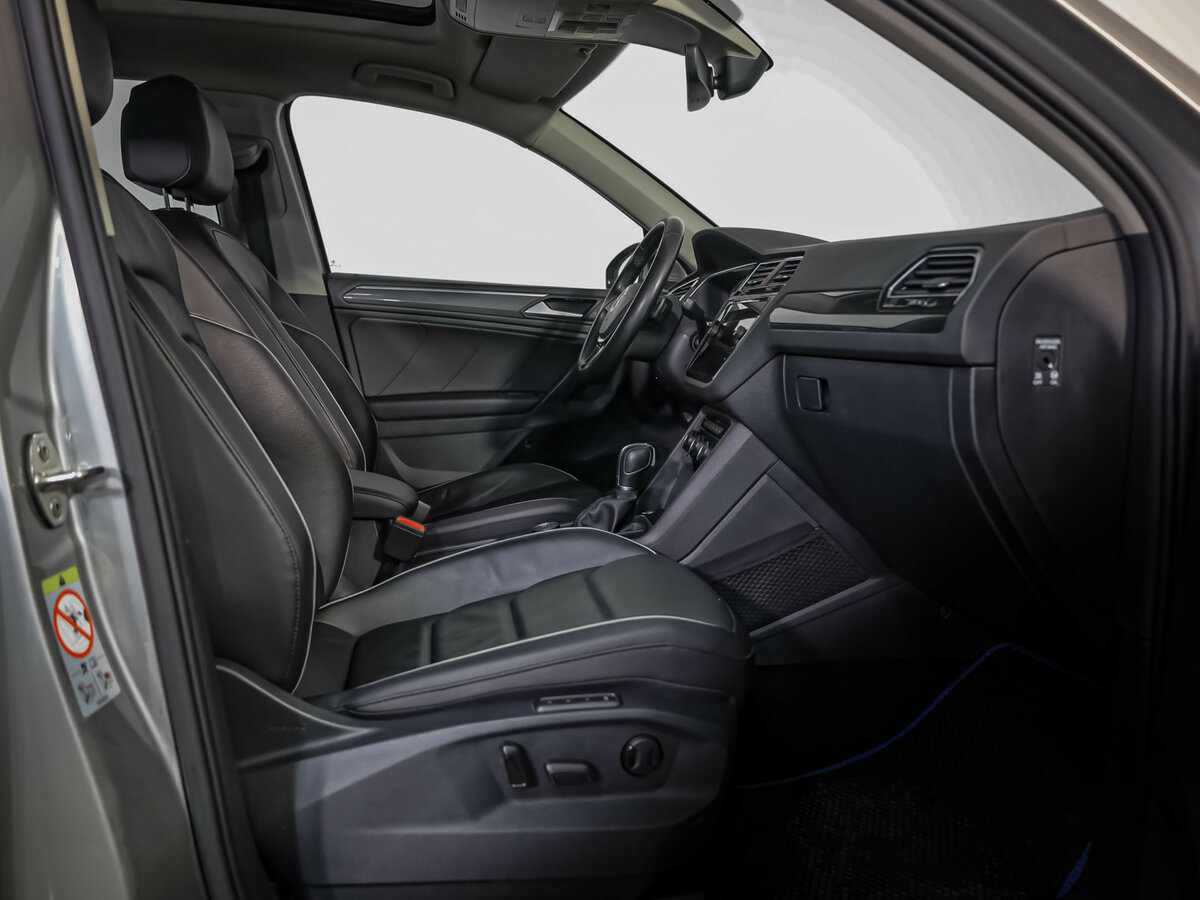 Volkswagen Tiguan II, 2019 Фото №21