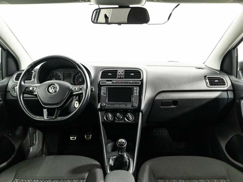 Volkswagen Polo, 2015 Фото №13