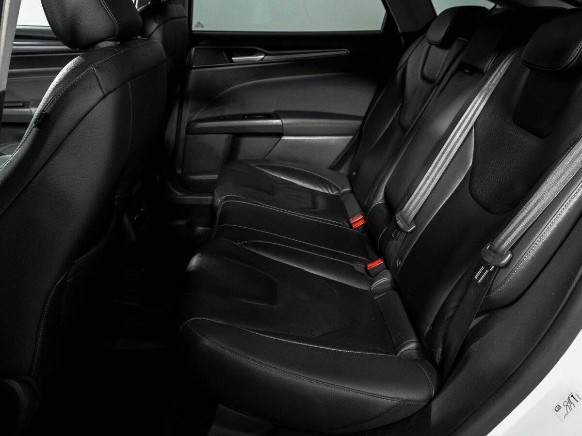 Ford Mondeo, 2019 Фото №10