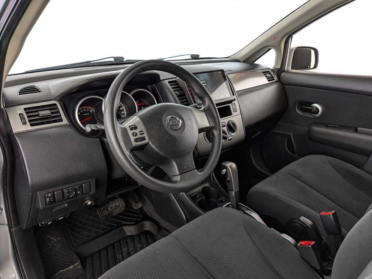Nissan Tiida, 2013 Фото №15