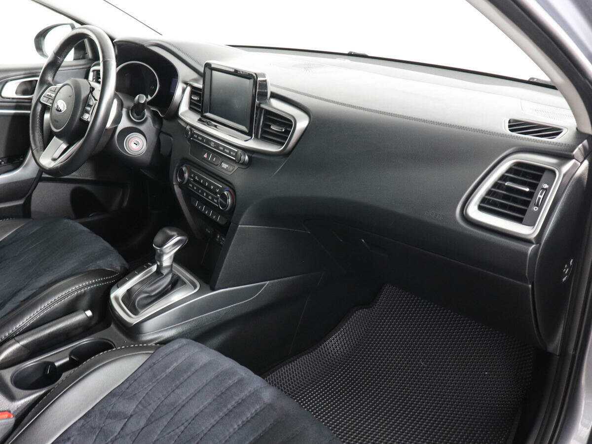 Kia Ceed, 2018 Фото №10