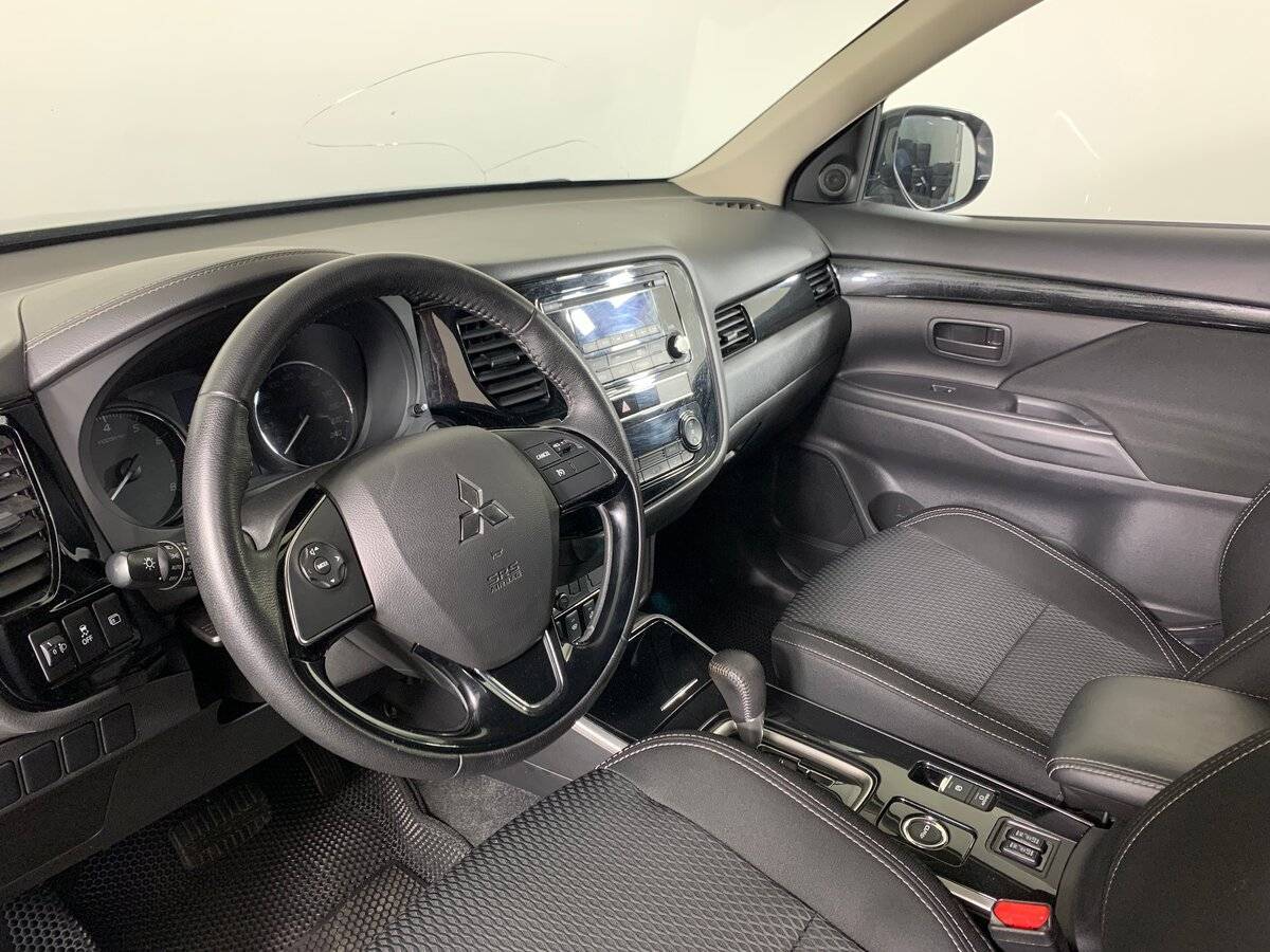 Mitsubishi Outlander, 2019 Фото №11