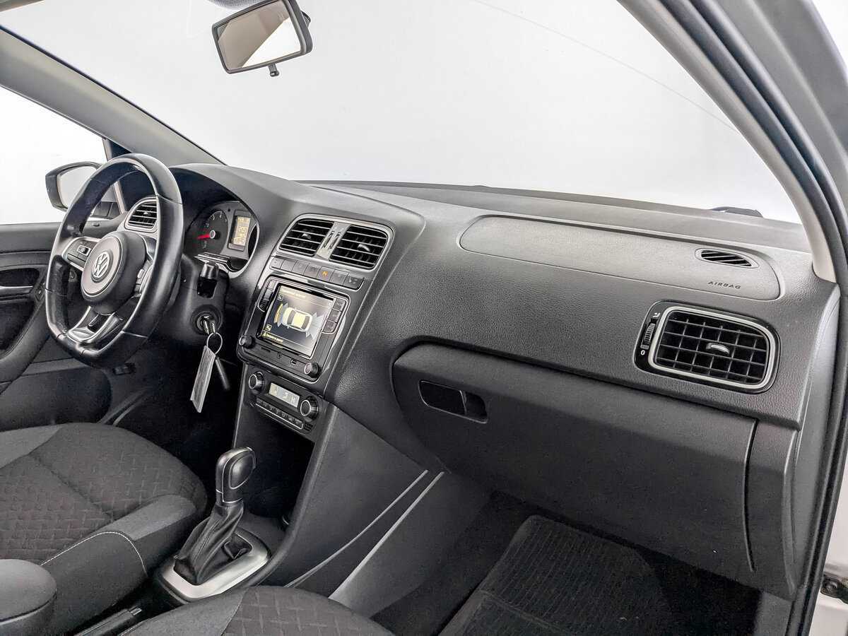 Volkswagen Polo, 2019 Фото №11