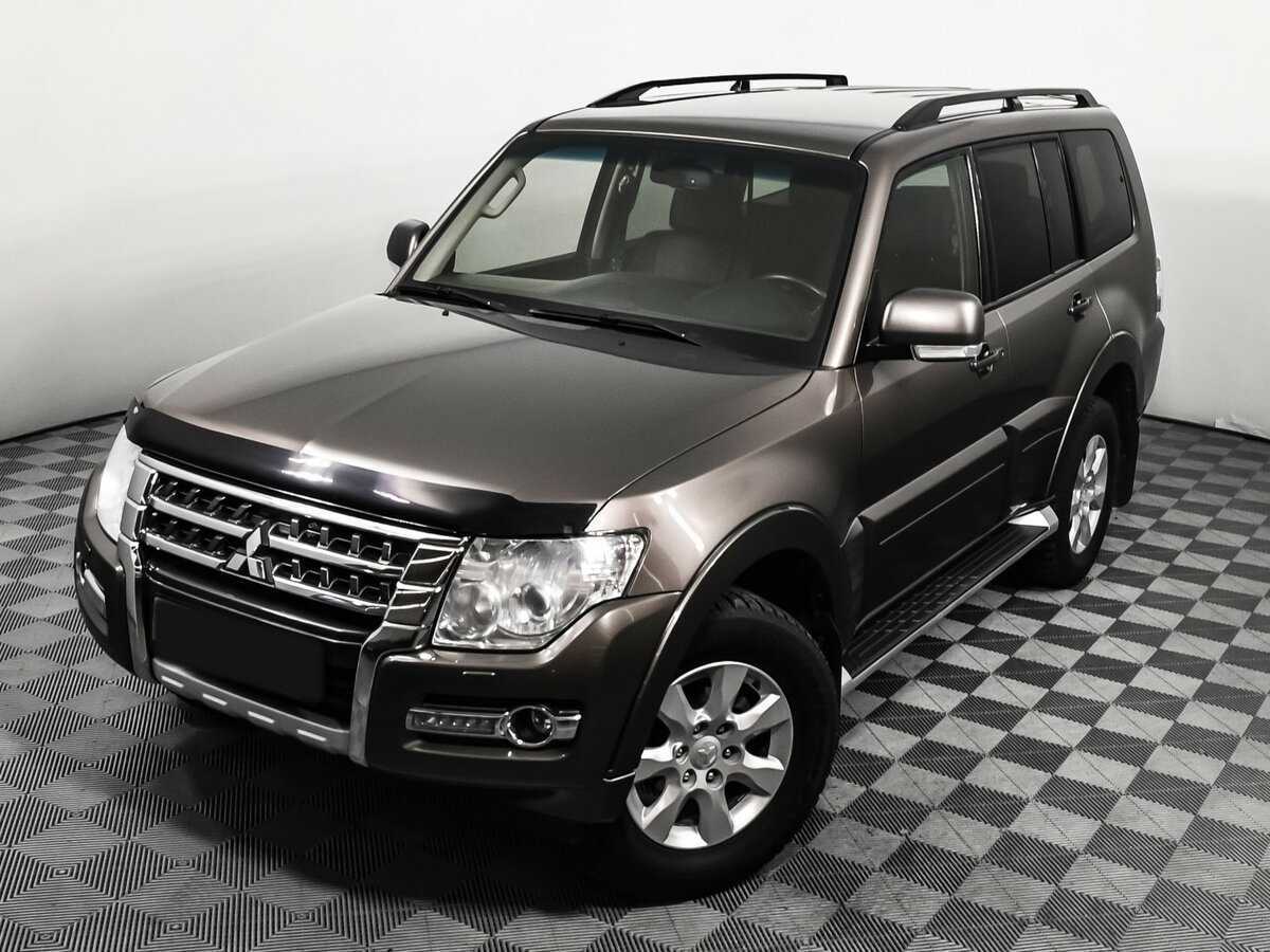 Mitsubishi Pajero, 2015 Фото №14