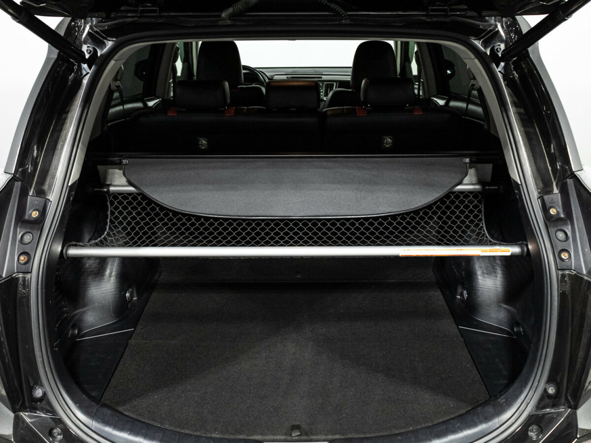 Toyota RAV4 IV (XA40) Рестайлинг, 2016 Фото №20