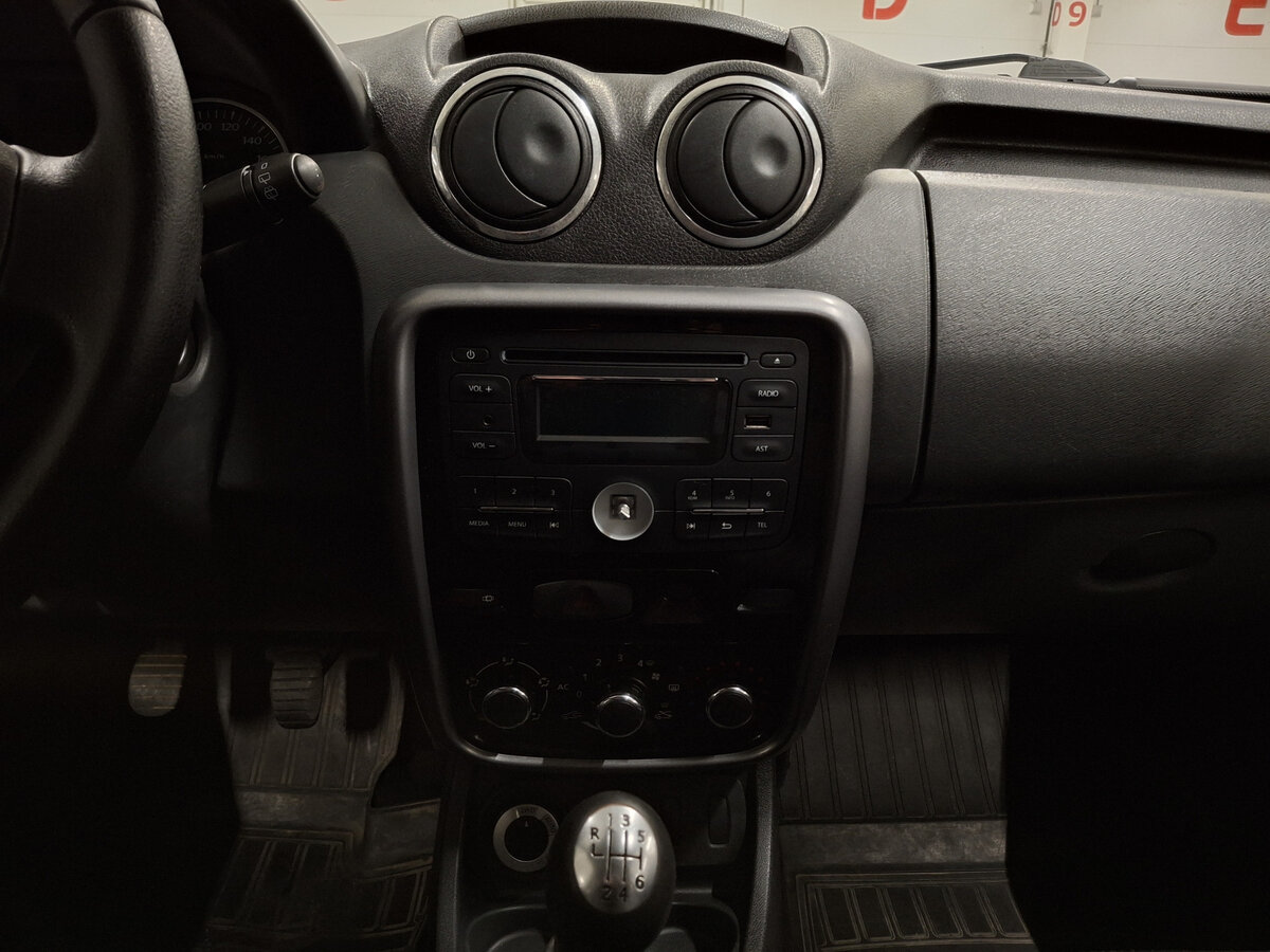 Renault Duster I, 2012 Фото №15