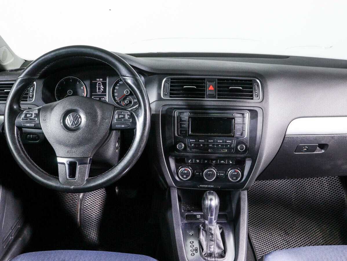 Volkswagen Jetta, 2013 Фото №10