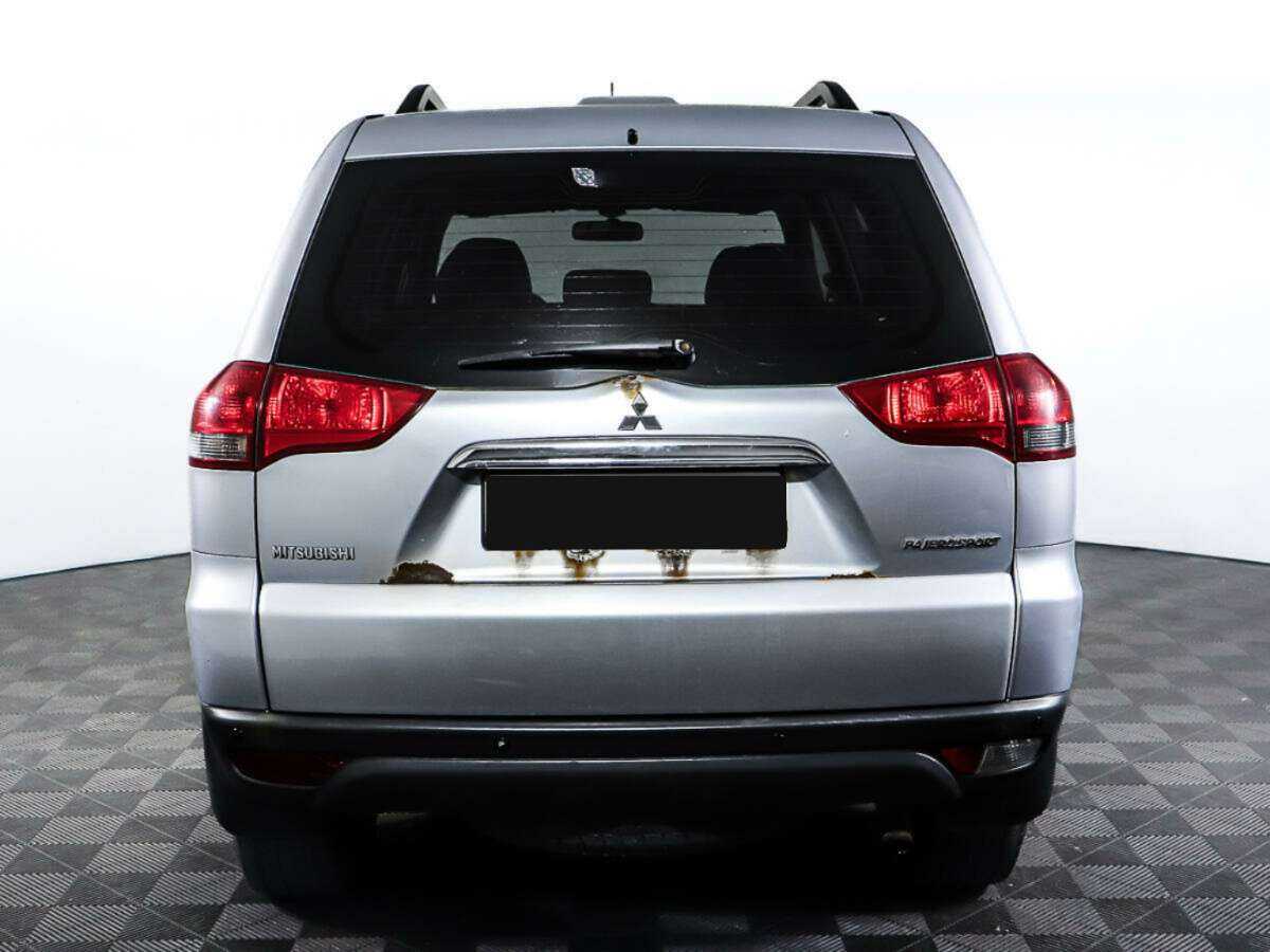 Mitsubishi Pajero Sport, 2014 Фото №6