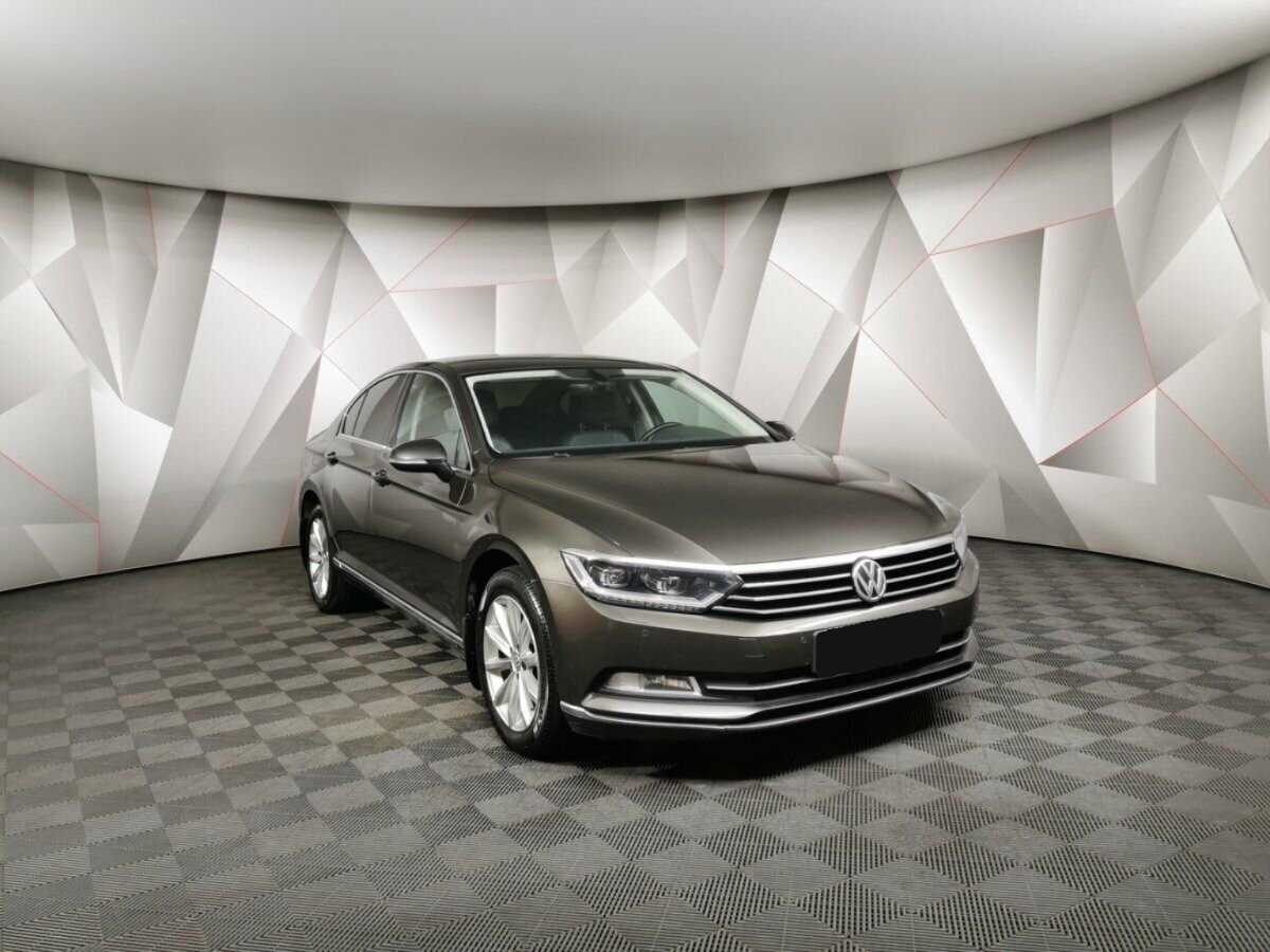 Volkswagen Passat, 2018 Фото №3