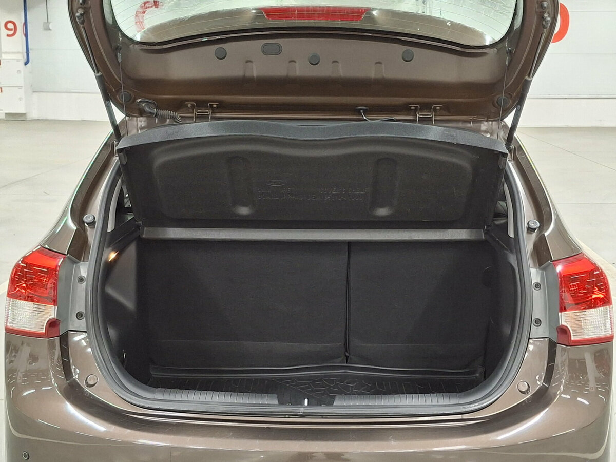 Kia Rio III Рестайлинг, 2017 Фото №10