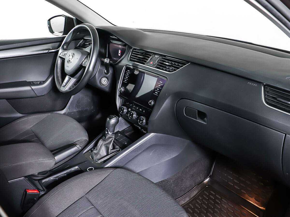 Skoda Octavia, 2018 Фото №10