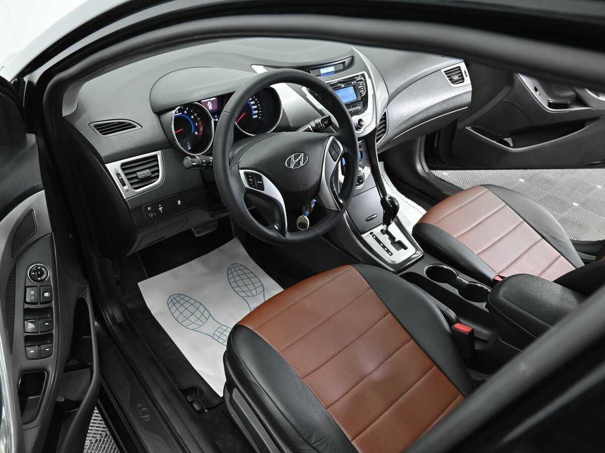Hyundai Elantra, 2012 Фото №8