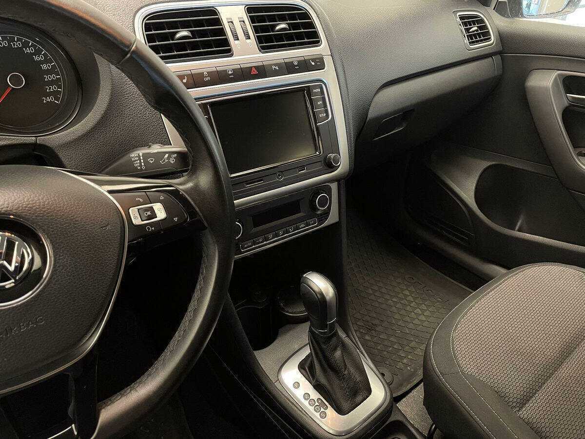Volkswagen Polo, 2018 Фото №15