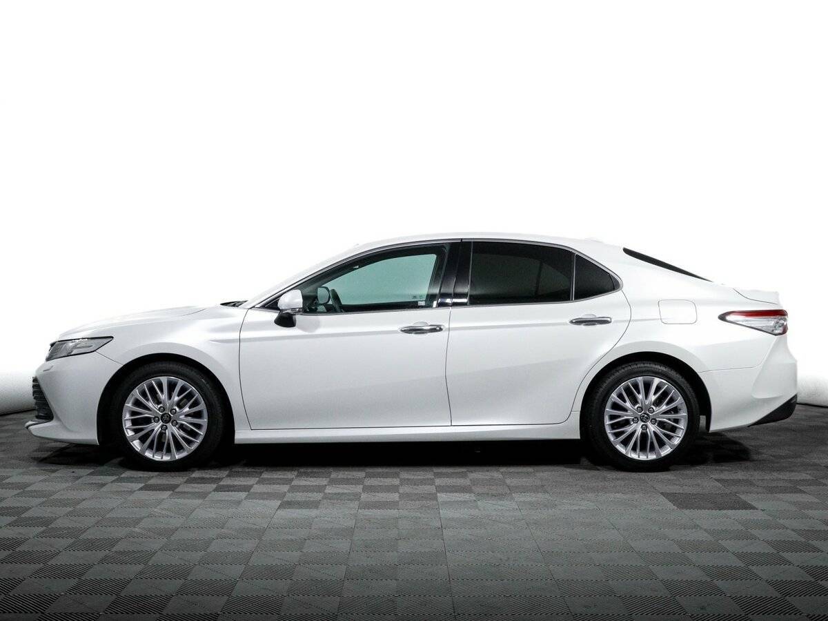 Toyota Camry, 2019 Фото №8