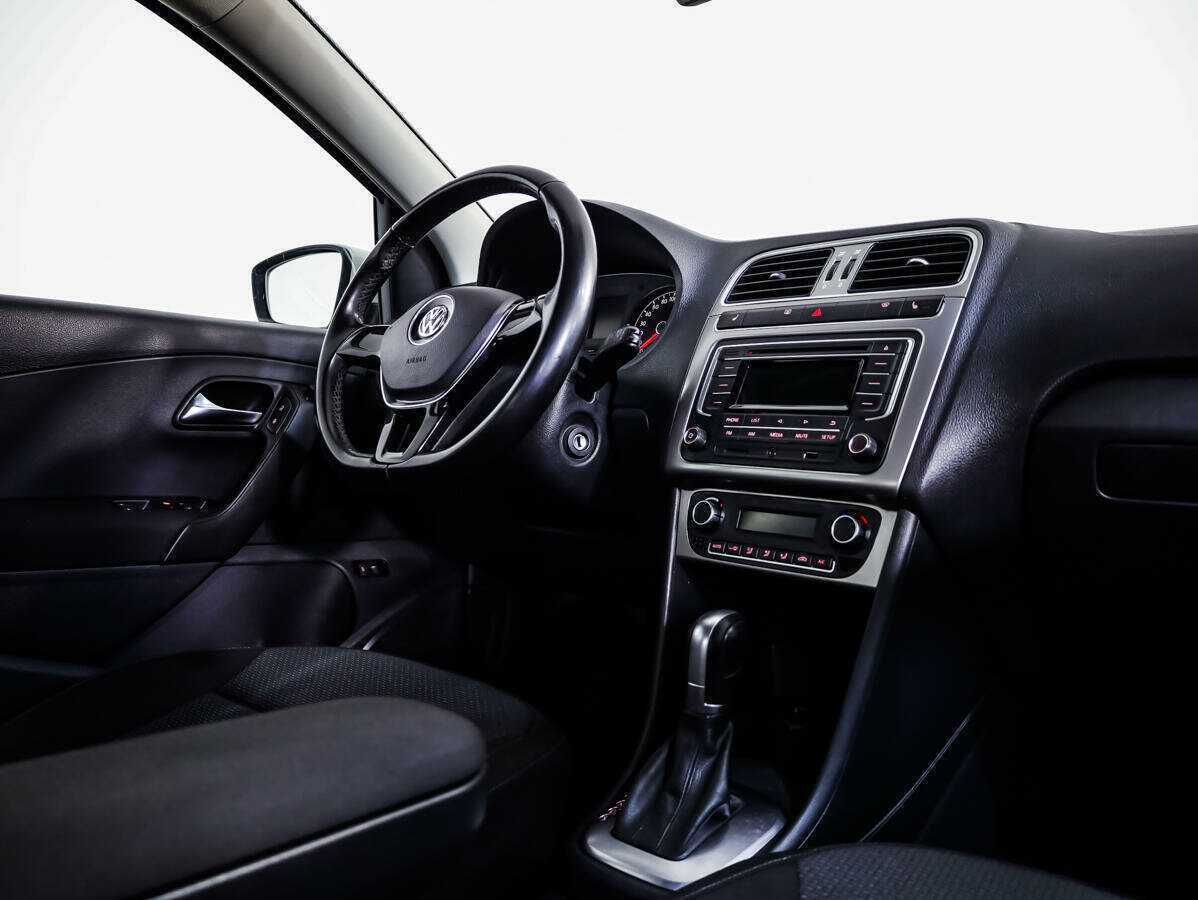 Volkswagen Polo, 2016 Фото №8