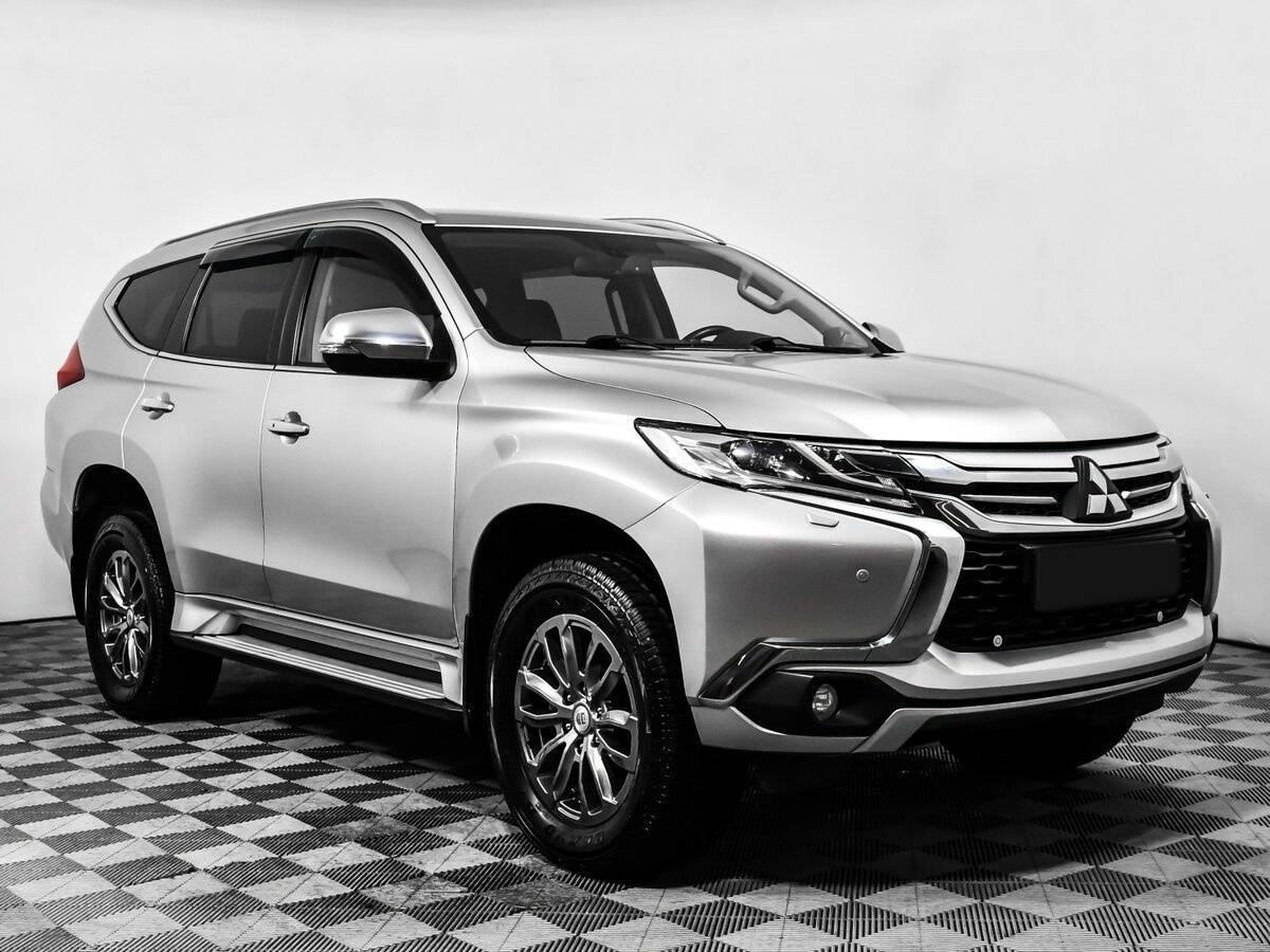 Mitsubishi Pajero Sport, 2017 Фото №3