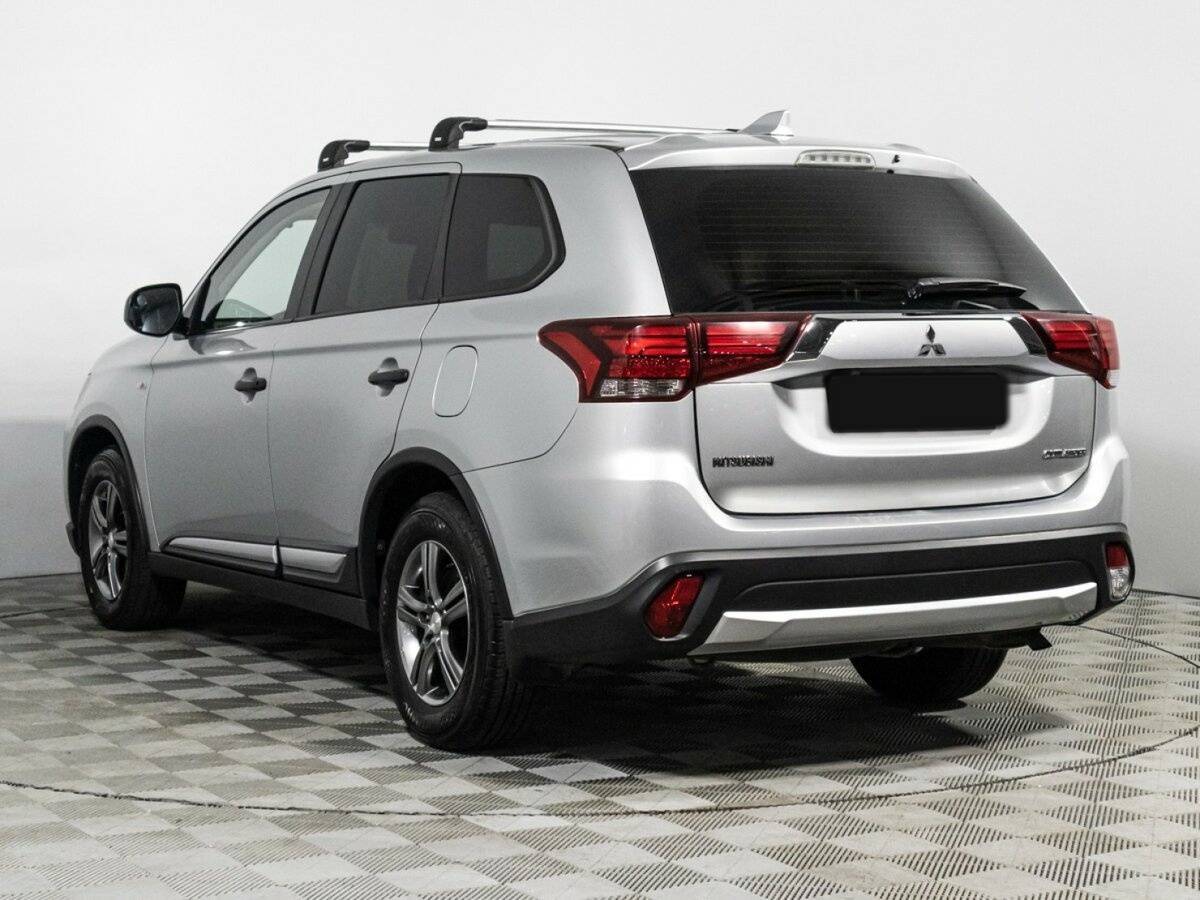 Mitsubishi Outlander, 2017 Фото №7