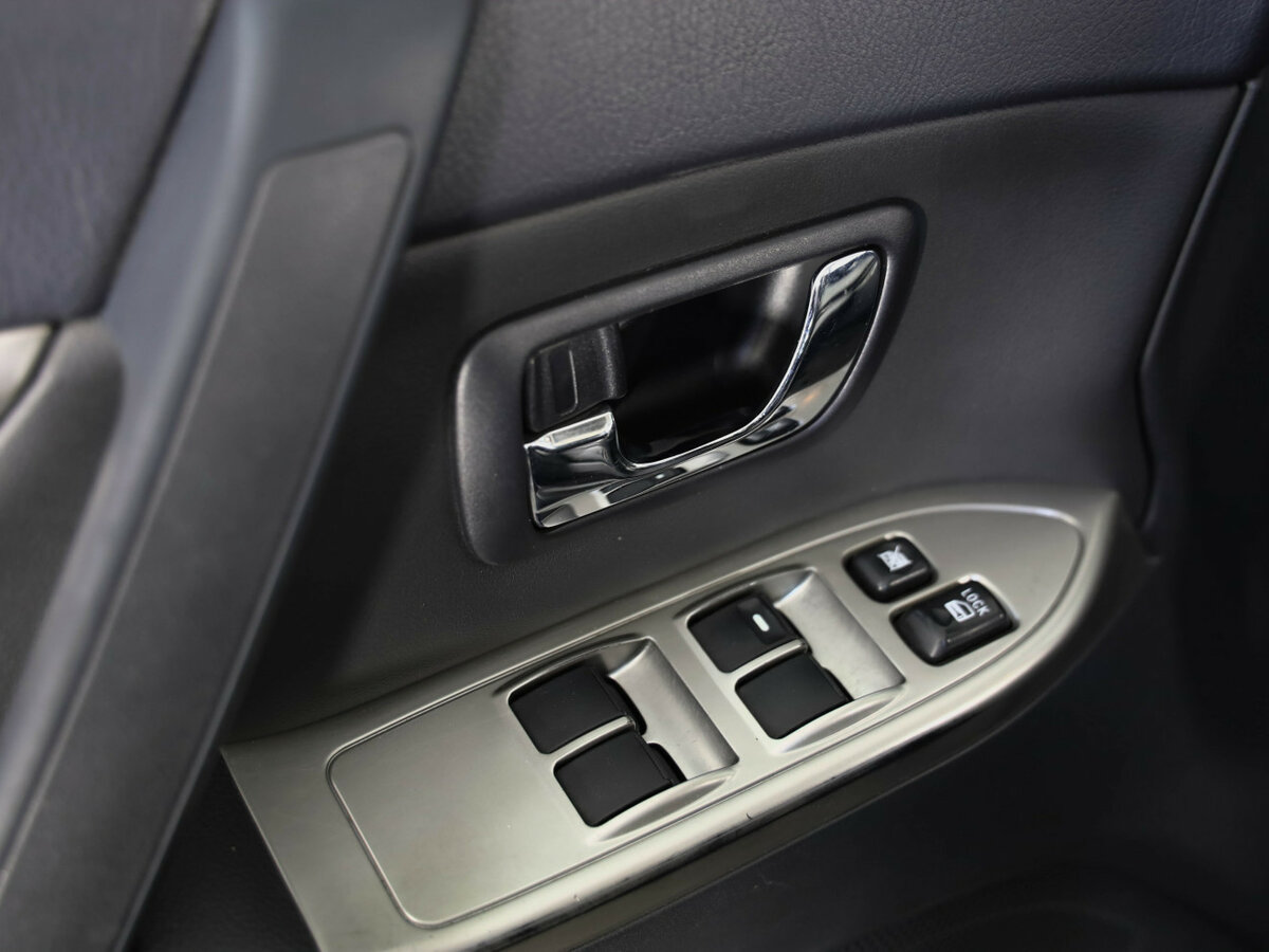 Mitsubishi Pajero IV Рестайлинг 1, 2013 Фото №17