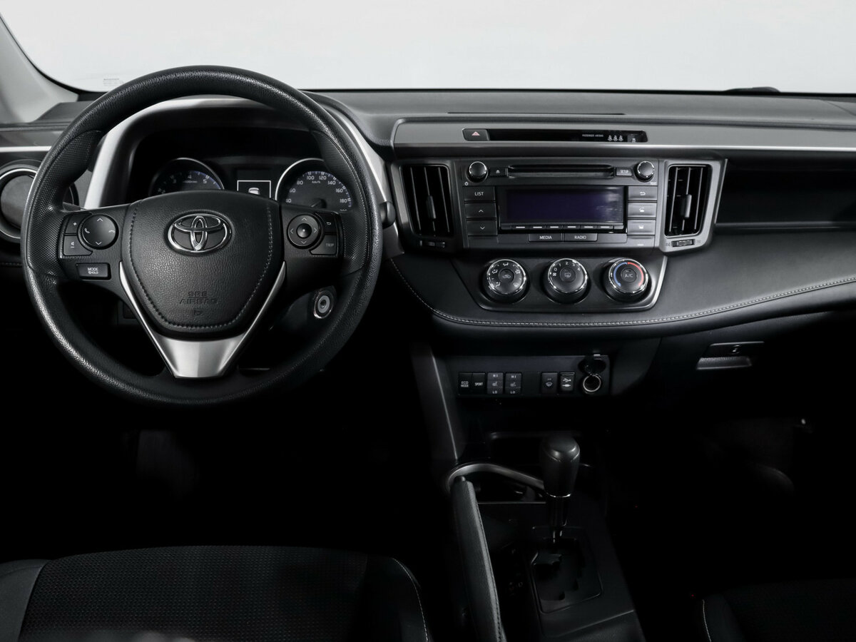 Toyota RAV4 IV (XA40) Рестайлинг, 2017 Фото №12
