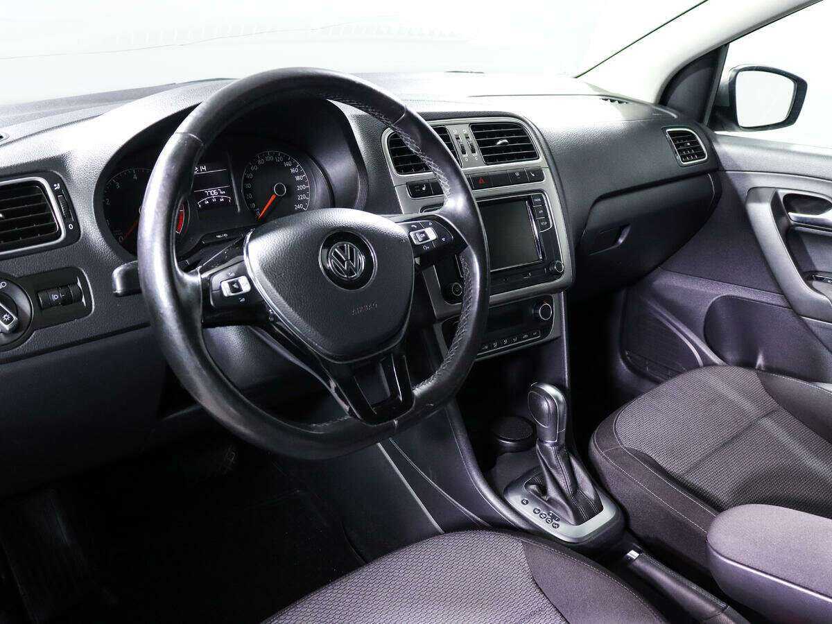 Volkswagen Polo, 2017 Фото №13