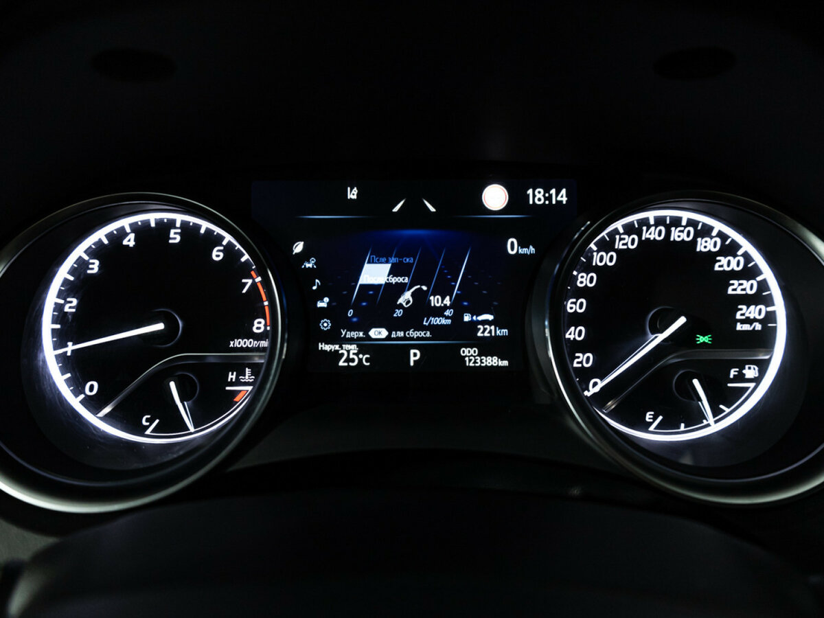 Toyota Camry VIII (XV70) Рестайлинг, 2021 Фото №12