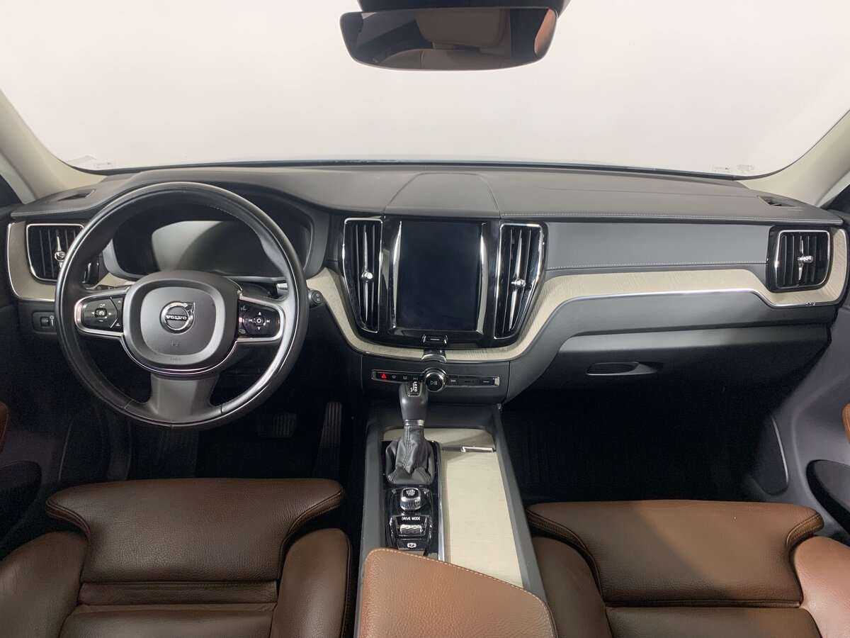 Volvo XC60, 2019 Фото №10