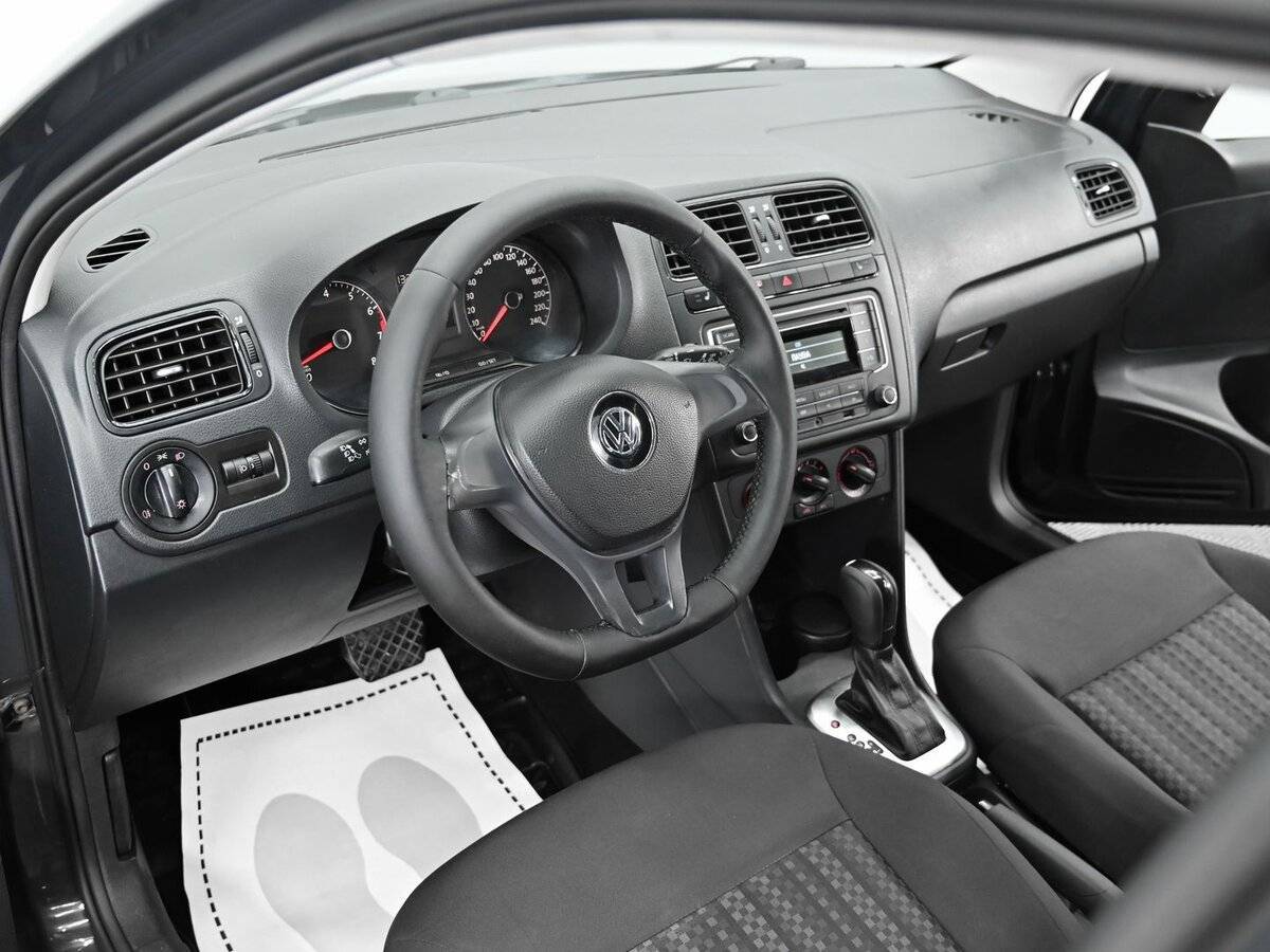Volkswagen Polo, 2017 Фото №8