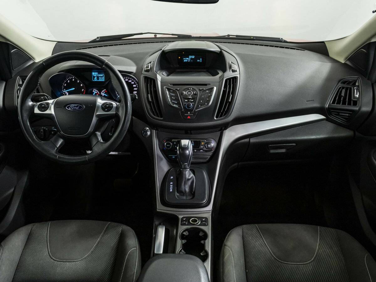 Ford Kuga II, 2015 Фото №11