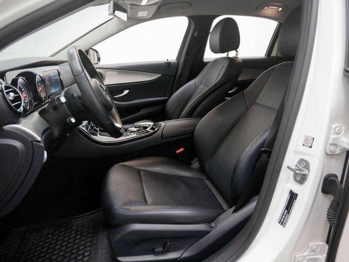 Mercedes-Benz E-Класс 200, 2017 Фото №16