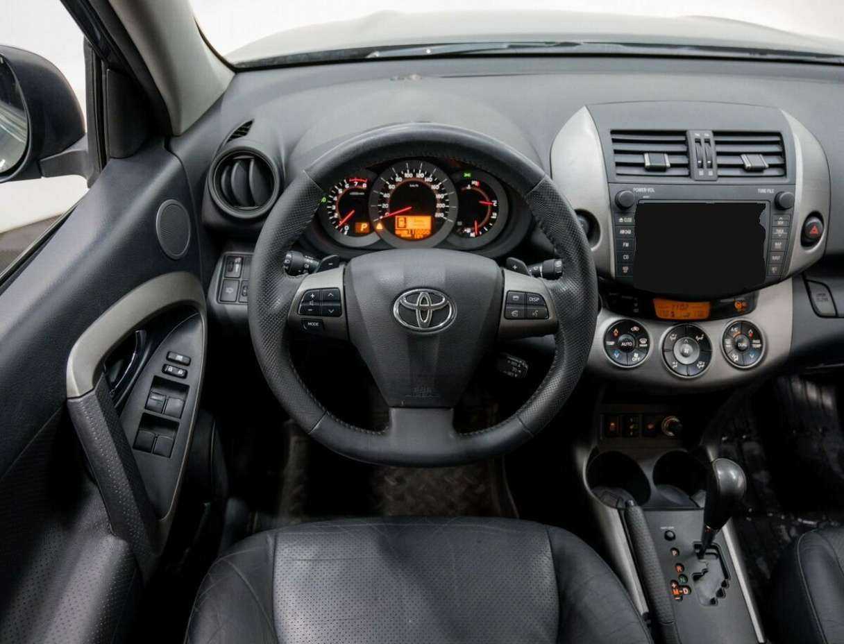 Toyota RAV4, 2011 Фото №12